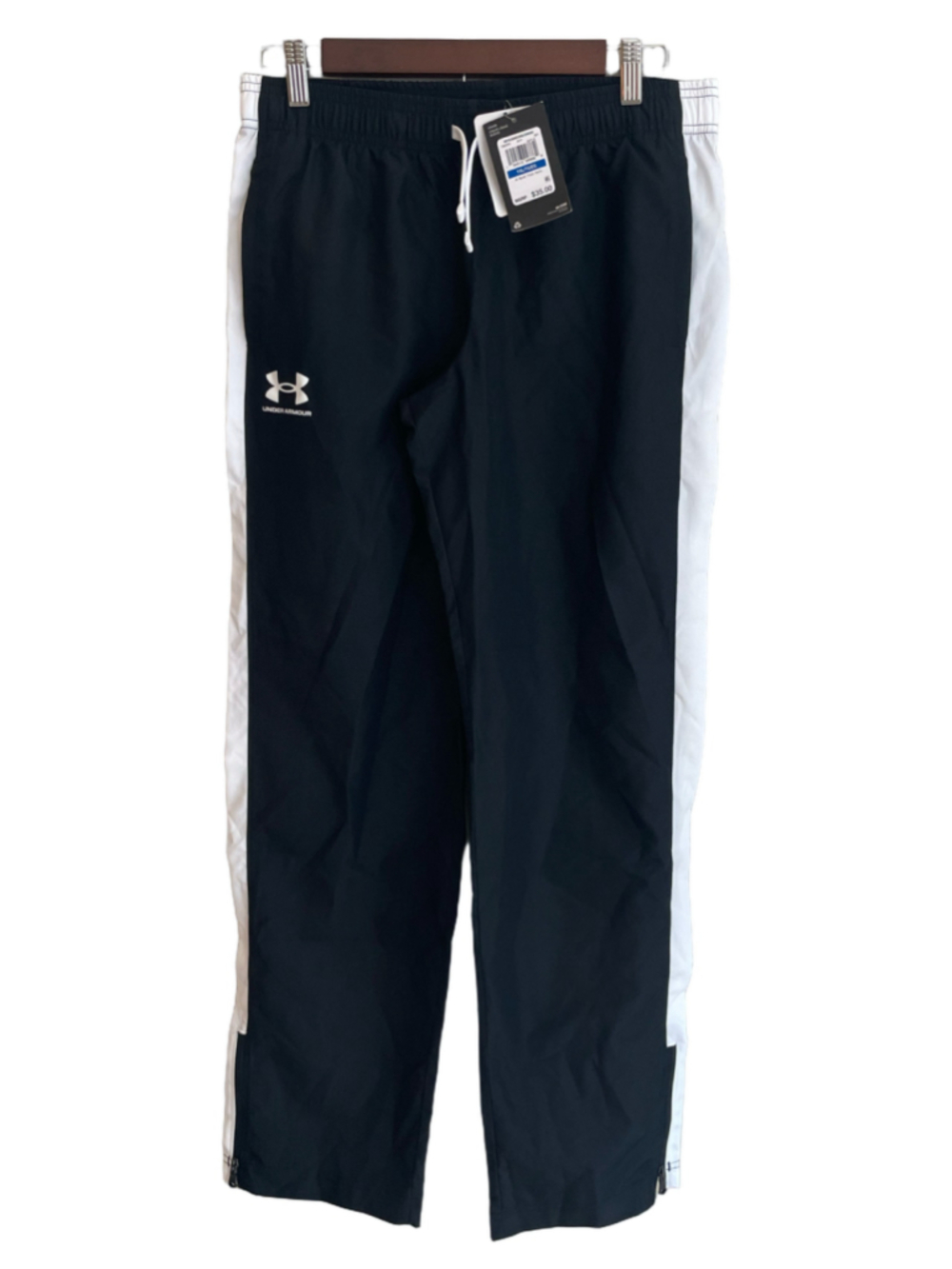 NWT Under Armour Boys YXL 18/20 Woven Track Pants Black White 1363291